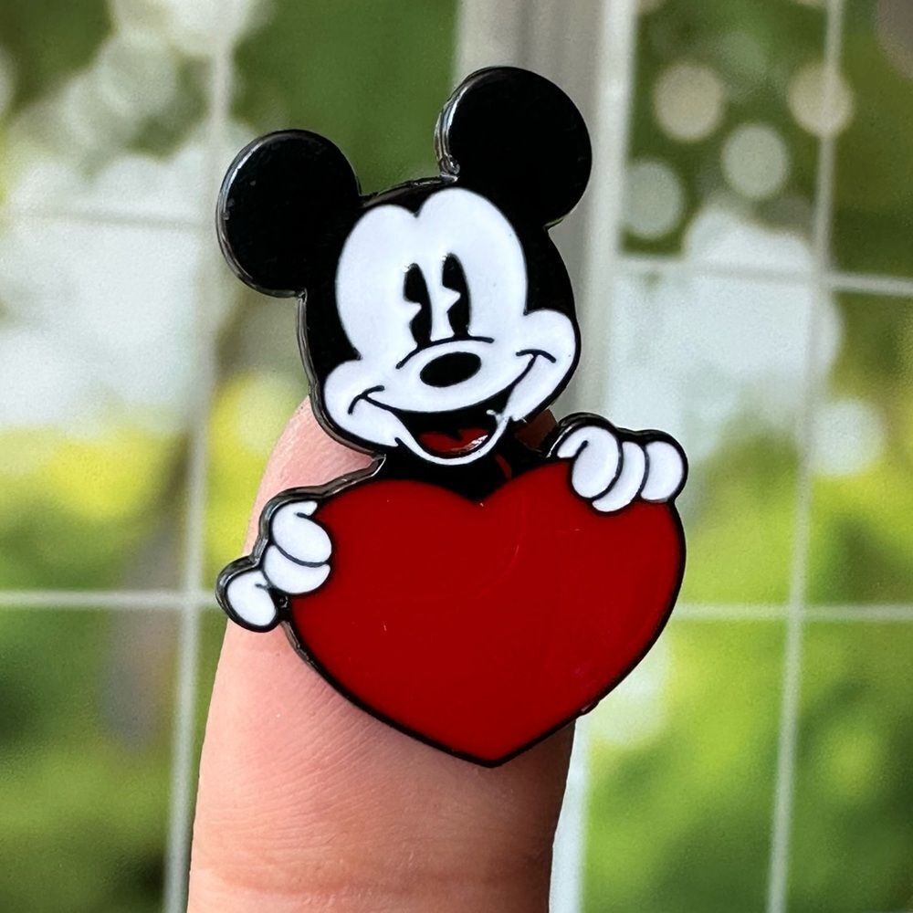 Mickey Mouse Red Heart Love Enamel Pin/ Brooch Lapel